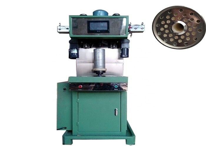 La cubierta plástica del filtro de aceite que hacía el CE de la máquina certificó 940 x 640 x 2150m m